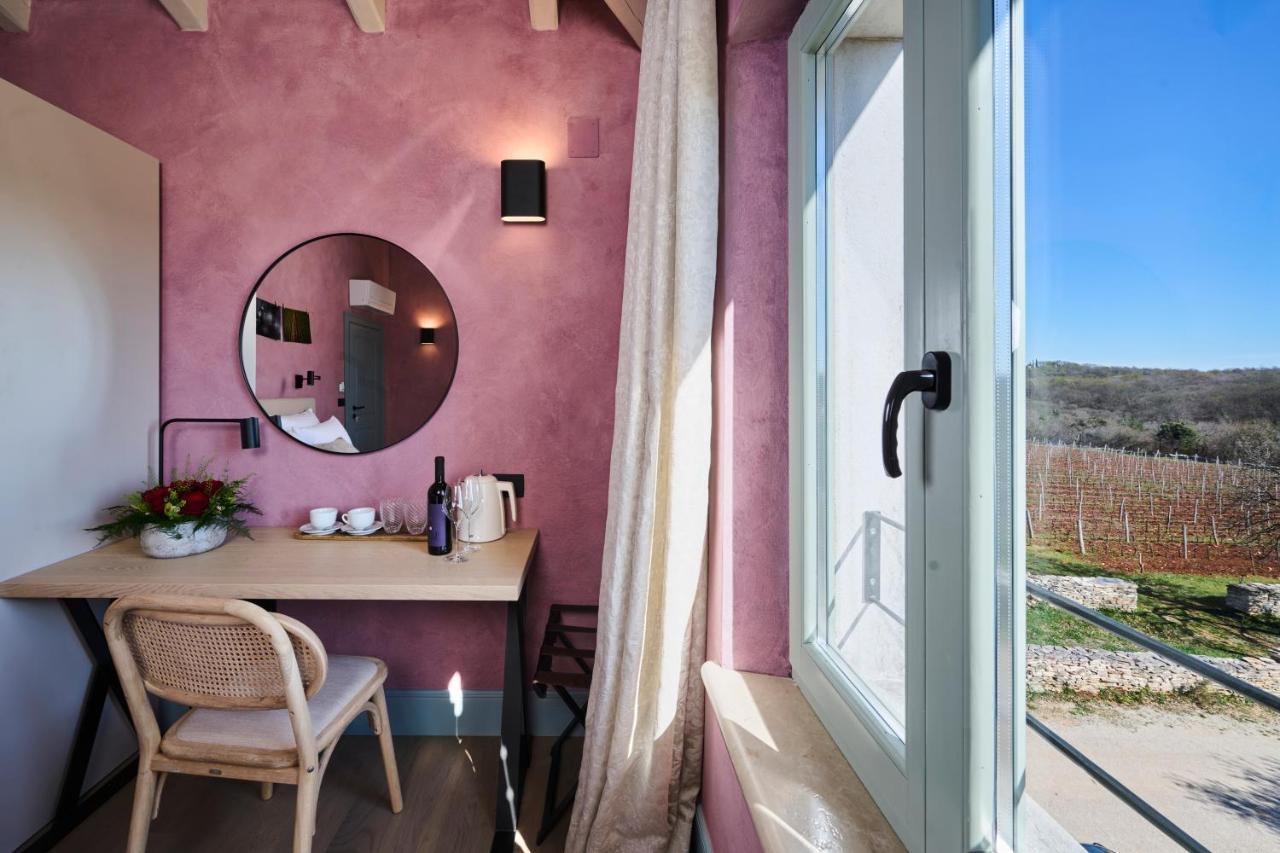 Winery Cuj Bed & Breakfast Vilanija Экстерьер фото
